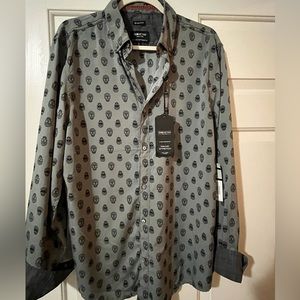 Geometrix NY Slim Fit Men's Button Up Shirt- Charcoal W/Skulls, Large NWT
